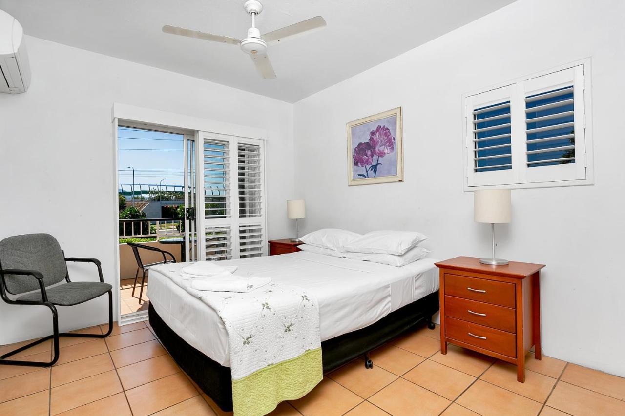 Cairns Reef Apartments & Motel Eksteriør billede